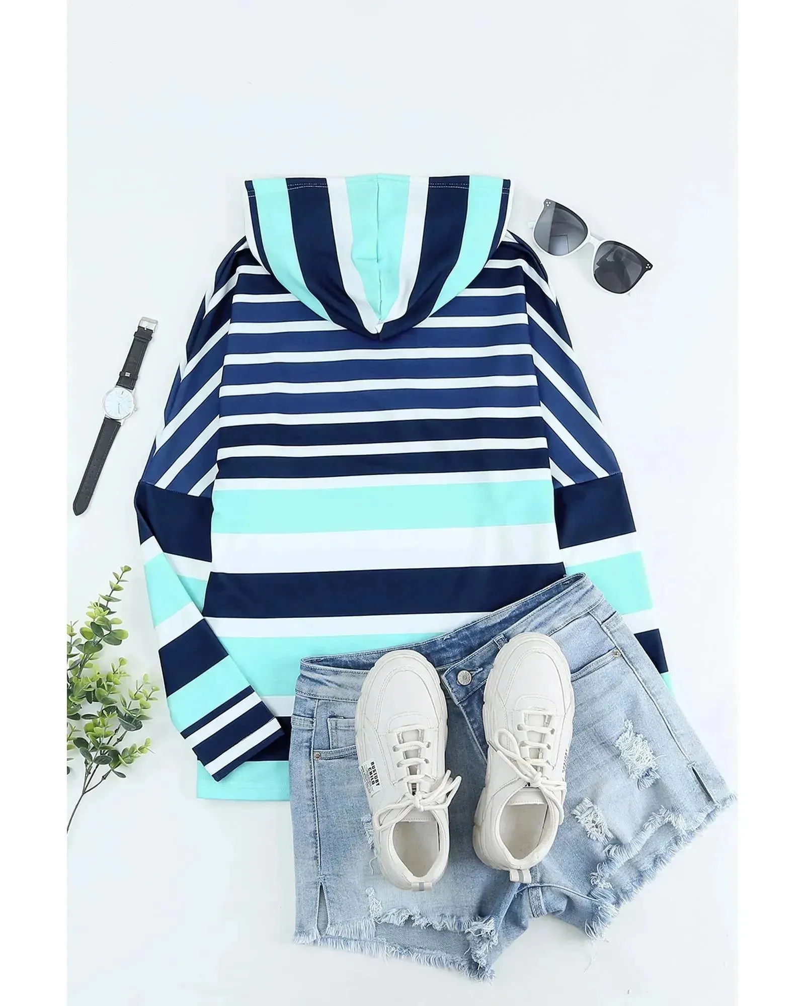 Azura Exchange Striped Drawstring Hoodie - M