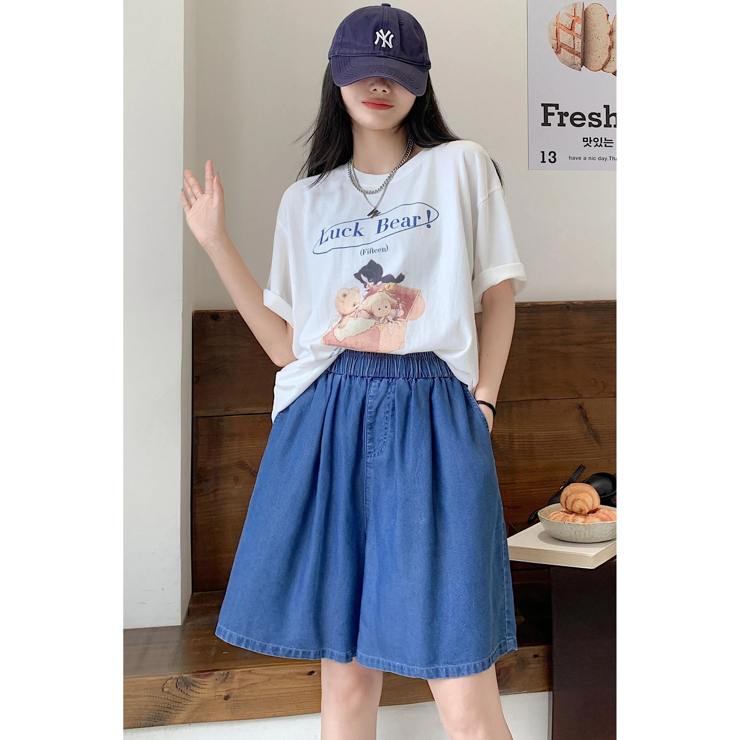 High-Waisted Draping Lyocell Wide-Leg Thin Loose Fit Versatile Denim Shorts