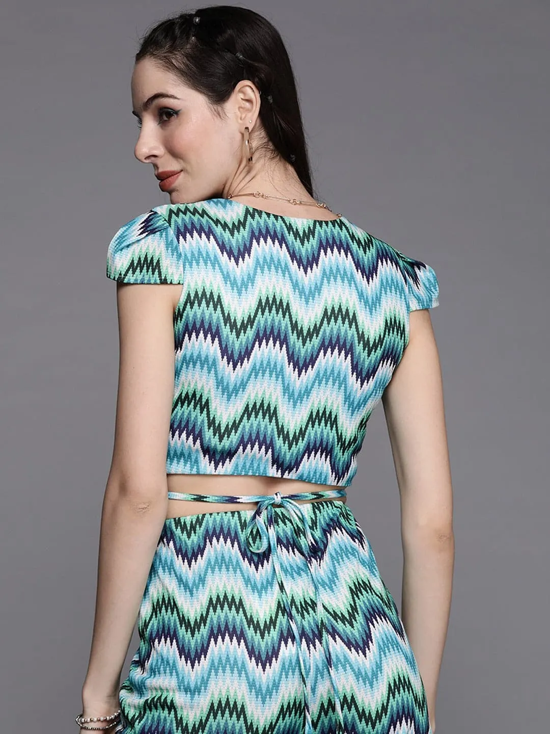 Women Blue Chevron Print Cap Sleeves Crop Top