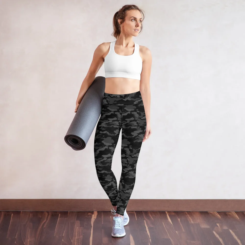 Yoga Leggings in Dark Grey Camo