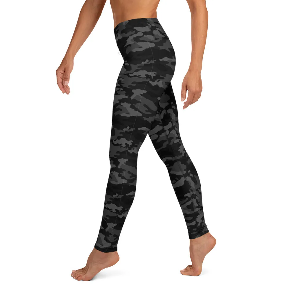 Yoga Leggings in Dark Grey Camo